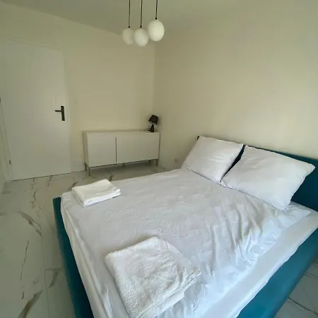 Imperial - Luxury Living *